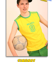 Simon A  5d0b2ad953bc5.jpg