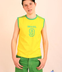 Simon A  5d0b2ae13f474.jpg