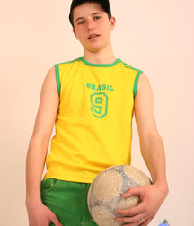 Simon A  5d0b2af28bcb1.jpg