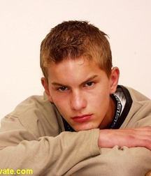 Andreas 5d10692462384.jpg
