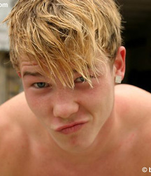 Chris 5d106e09c50ef.jpg