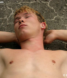 Chris 5d106e2e73d0e.jpg
