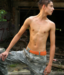 Claus 5d11d2cf14842.jpg