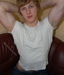 Brad 5d173acfbe371.jpg