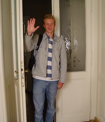 Larry3 - 2 5d22e5e8aa0f3.jpg
