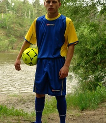 Maxim 2 5d258588276e0.jpg