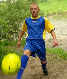 Maxim 2 5d2588db9751e.jpg