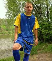 Maxim 2 5d2589360ec3c.jpg