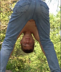 Ton and a big toy + Ton Summer memories  5d26ecf17da88.jpg