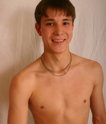 Rollan 5d3177c89cc6b.jpg