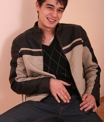 Ray 4 5d35552960923.jpg