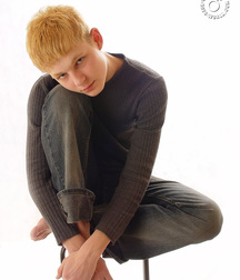Willy  5d3558df328ff.jpg