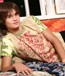 Rene 4 5d37faa1b8951.jpg