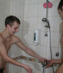Ariel and Deni 5d47ca2e7f61f.jpg