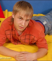Alex 5d4fb7998a5c4.jpg