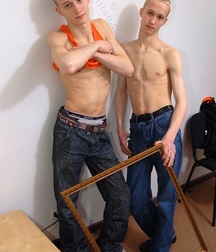 Aron and Artur 5d4fbe1da0922.jpg