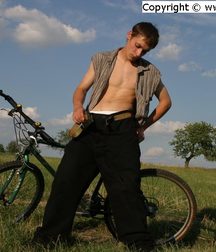 Danko 5d5f8d980c636.jpg