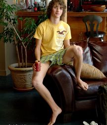 Richie 1 5d66307ca740c.jpg