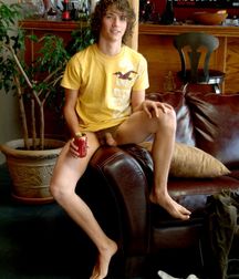 Richie 1 5d66307f0cafd.jpg