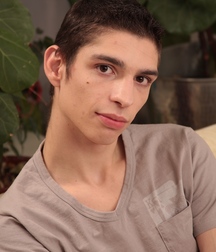 Marty 10-2 5d6cb34ba3654.jpg