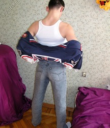 Scott,a cute lil' twink.And what a crank! 5bbd363127976.jpg