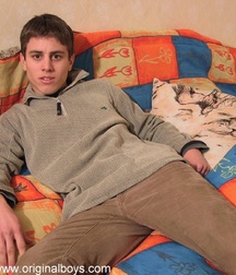 Karolt is Silvester,just a bit younger. 5bbd40d37eee5.jpg