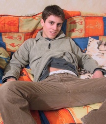 Karolt is Silvester,just a bit younger. 5bbd40d57b121.jpg