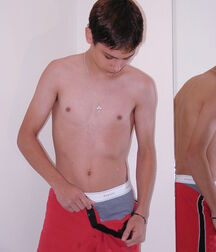 Benjamin Hott twinkie gay tube !!!! 6068f7787d5d6.jpg