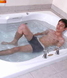 Benjamin Hott twinkie gay tube !!!! 6068f784616de.jpg