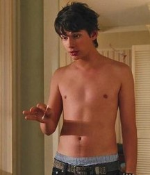 TV Hero's 5a85eebb87372.jpg