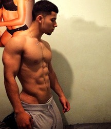 Hot Muscle Hunks 582eb5e455682.jpg