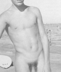 A other nudist boy 58e12435117fd.jpg