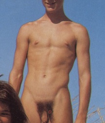 A other nudist boy 58e124b219fb8.jpg