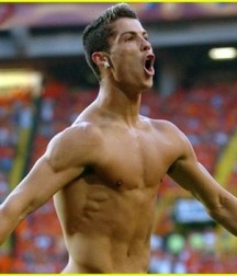 Cristiano Ronaldo I - Hottes guy on earth 578a849fd3451.jpg