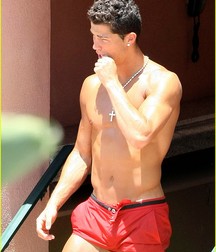 Cristiano Ronaldo I - Hottes guy on earth 578a84ac7df5f.jpg