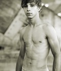 Adorable Jarod 5263ea15bf76f.jpg