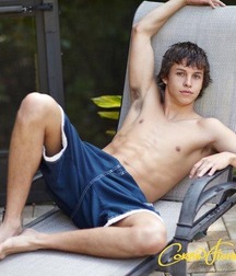 Lickable Pits 02 55e855b2abff9.jpg