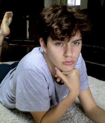 cute boys feet 568d57be31ac8.jpg