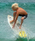 cute boys surfing 02 57451cde0c092.jpg