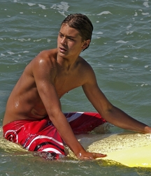 Cute boys surf too 01 59871d51b2503.jpg
