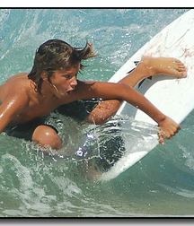 Cute boys surf too 01 59871db32e853.jpg