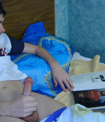 Joey in his underdogs 5acfee13ae4c1.jpg