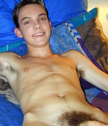 Messy Marc 5acfef31bde69.jpg