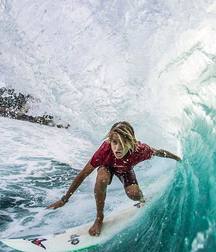 cute surfers in the pipe 5b90795ad5163.jpg