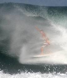 cute surfers in the pipe 5b90796345109.jpg