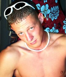 JAY and his red jeep 57afbd4d742c0.jpg
