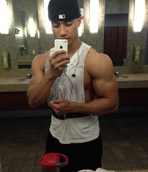 Ken the Filipino muscle hunk 57b4e6db60810.jpg