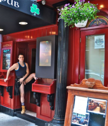 Wearing a kilt in NYC. Public exposure 57cc9a07d4375.png