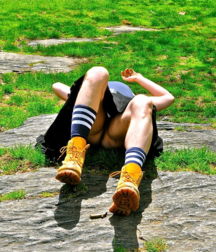 Wearing a kilt in NYC. Public exposure 57cc9bf638daa.png