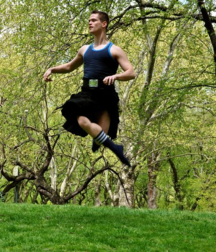 Wearing a kilt in NYC. Public exposure 57cc9cc905bb9.png